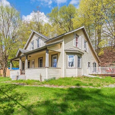 Cozy Creek Inn North Branch Экстерьер фото