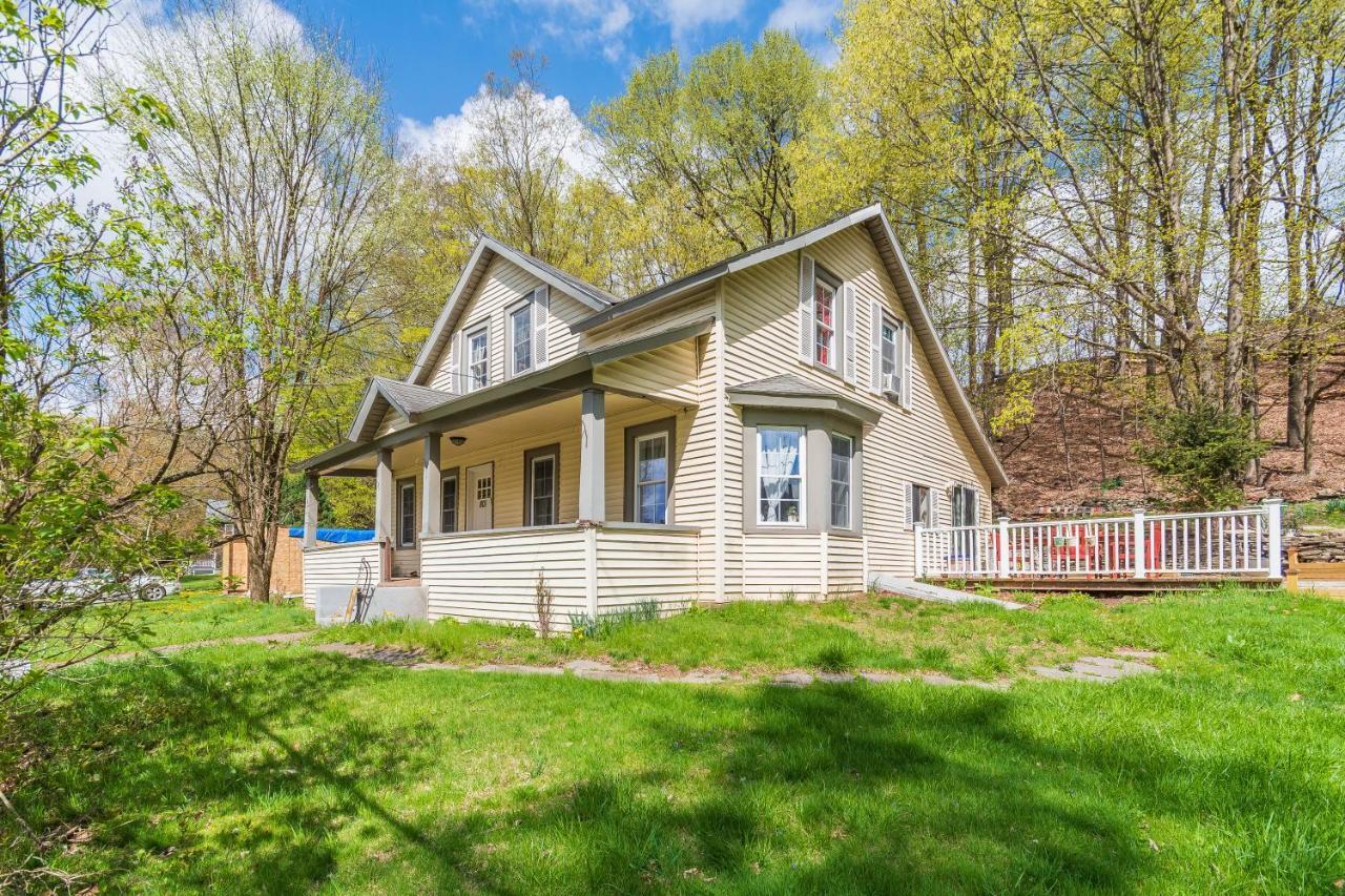 Cozy Creek Inn North Branch Экстерьер фото